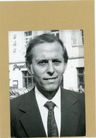 PHOTO DE PRESSE . Le Pasteur ANDRE APPEL Président De La Conférence Des églises Européennes En 1974 - Identified Persons
