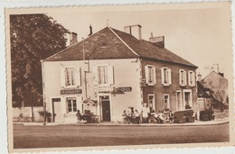 Sancergues  18   Hotel-Restaurant De L'Esperance Avec Terrasse Tres Tres Animée - Sancergues