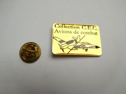 Beau Pin's , Aviation Avion , Avions De Combat , Collection C.E.C. - Avions
