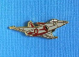 1 PIN'S //  ** AVION DE COMBAT / LE RAFALE / AVIATION FRANÇAISE ** . (GF Groupe F.I.A) - Avions