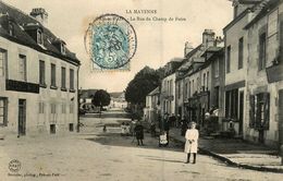 Pré En Pail * 1905 * La Rue Du Champ De Foire * Café De La Mairie - Pre En Pail