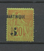 Colonies Françaises Martinique N°1 Neuf* Surcharge Déplacée Signé Calves N3085 - Unused Stamps