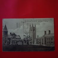 THE SOLDIERS TOWER UNIVERSITY COLLEGE AND OLD OBSERVATORY ON THE LEFT HART HOUSE ON THE RIGHT - Non Classés