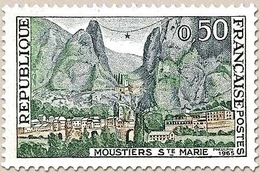 Série Touristique. Moustiers-Sainte-Marie. 50c. Vert, Bleu-gris Et Ocre Y1436 - Ongebruikt