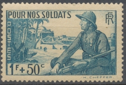 Pour Nos Soldats. Marsouin Et Village Africain. 1f. + 50c. Vert-bleu Neuf Luxe ** Y452 - Unused Stamps