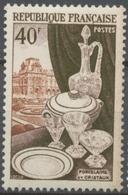Productions De Luxe. Métiers D'Art. Porcelaine, Cristaux Et Le Louvre 40f. Brun, Violet Brun-jaune. Neuf Luxe ** Y972 - Unused Stamps