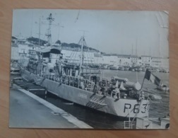 Photo Du Bateau L'Intrépide,Escorteur Cotier Dans Le Port De St Tropez. Format 30/40 - Schiffe