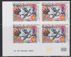 NEW CALEDONIA (1993) Stylised Kagu On Colorful Background. Imperforate Corner Block Of 4. Scott No 686 - Sin Dentar, Pruebas De Impresión Y Variedades