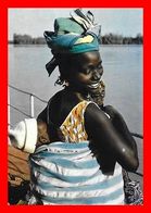 2 CPSM/gf  GAMBIE.(Afrique Occidentale) Femme Mandingue / Village De Pêcheurs..*4081 - Gambie