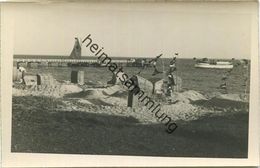 Pelzerhaken - Strand - Foto-AK - Stempel: Verlag Julius Simonsen Oldenburg - Neustadt (Holstein)