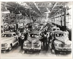 Photo Usine Automobiles Chevrolet Aux états Unis ,de L Agence Américaine USIS - Orte