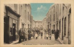 VENDEE  LES HERBIERS  Rue De La Bienfaisance - Les Herbiers