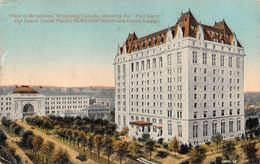 010678 "CANADA-MANITOBA-BROADWAY WINNIPEG-SHOWING THE FORT GARRY-THE GRAND TRUNK PACIFIC HOTEL AND UNION STATION" CART - Winnipeg