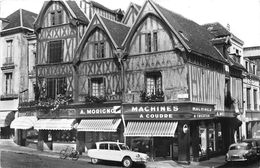 89-AUXERRE- MAION DU XVIe SEICLE- MAGASIN MORIGNON MACHINE A COUDRE - Auxerre