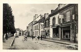 - Morbihan -ref-D829- Cleguerec - Rue Principale Et Justice De Paix - Magasins - Pompe A Essence - - Cleguerec