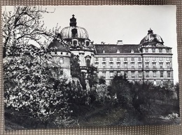 1960   STIFT KLOSTERNEUBURG BLICK VOM TEICHGARTEN GEGEN DEN KAISERTRAKT - Klosterneuburg