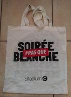 Sac Tissu Citadium Soirée Pas Que Blanche Les Bonnes Soirées Laissent Des Traces - Purses & Bags