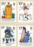 GB GREAT BRITAIN 1976 MINT PHQ CARDS BRITISH CULTURAL TRADITIONS  N17 ARCHDRUID MORRIS DANCING SCOTS PIPER WELSH HARPIST - Cartes PHQ