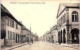 67 - BRUMATH - Rue Jacques Kablé à Droite , L'Hôtel De Ville - Brumath