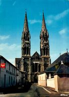Machecoul * Rue Et église Du Village * Hôtel Du Cheval Blanc * éditeur Cim N°3.31.00.5457 - Machecoul