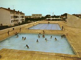 34 * CASTELNAU LE LEZ /  LA PISCINE MUNICIPALE - Castelnau Le Lez