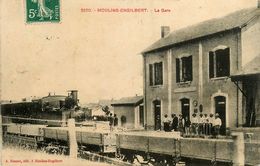 Moulin Engilbert * La Gare * Train Locomotive * Ligne Chemin De Fer De La Nièvre - Moulin Engilbert
