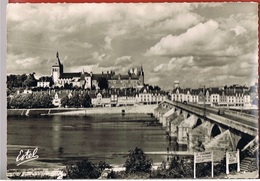 45- GIEN Vue Gle - Le Pont Sur La Loire , Le Chateau Et La Nouvelle Eglise Jeanne D'Arc-  Scans Recto Verso - Gien