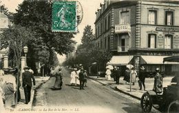 Cabourg * La Rue De La Mer * Hôtel De La Poste Café Restaurant - Cabourg