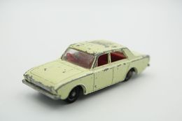 Matchbox Lesney 45B2 FORD CORSAIR - Regular Wheels, Issued 1965, Scale 1/64 - Matchbox (Lesney)