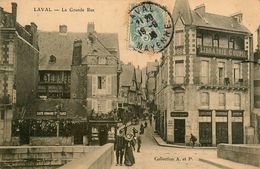 Laval * La Grande Rue * Librairie GOUPIL * Café Armand T ?? - Laval