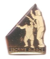 C48 Pin's ESCRIME ALSACE Achat Immédiat - Fencing