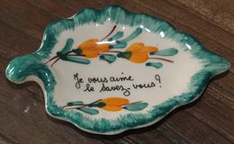 Vide-poche, Coupelle Feuille Vallauris 60's "je Vous Aime, Le Savez-vous?" - Vallauris (FRA)