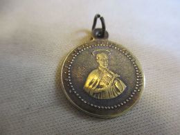 Médaille Religieuse Ancienne Pour Chainette /Cuivreux/St J F  REGIS Priez Pour Nous/Vierge Marie/ Mi-XIXéme        CAN83 - Religione & Esoterismo