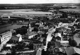 (151)  CPSM  Chambley  Centre Eglise  (Bon Etat) - Chambley Bussieres