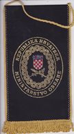 CROATIA  --   REPUBLIKA HRVATSKA  --  MINISTARSTVO OBRANE  --    20 Cm X 11 Cm  -  BANNER, PENNANT, DRAPEAU - Banderas
