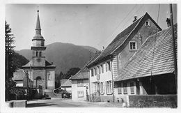 Urbès           68        Café Et Place De L'Eglise      (voir Scan) - Andere & Zonder Classificatie