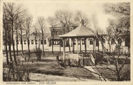 Nederland, DEN HELDER, Julianapark Met Station (1930s) Ansichtkaart - Den Helder