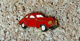 Pin's Ford 1940 Epoxy - Peint Cloisonné - Fabricant Inconnu - Ford