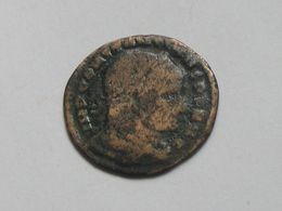 Monnaie  Romaine En Bronze - A IDENTIFIER  **** EN ACHAT IMMEDIAT *** - Autres & Non Classés