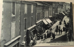 Cpa, Rue Du Commerce, Animée, Enseignes, Commerces, Etc, éd Robin-Suire, Bazar,Coulonges Sur L'Autize 79 Deux Sèvres - Coulonges-sur-l'Autize