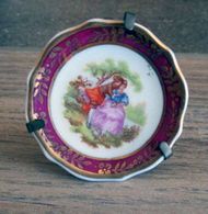 Assiette Miniature En Porcelaine - Limoges France - Personen