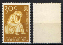 NUOVA GUINEA OLANDESE - 1960 - ANNO INTERNAZIONALE DEL RIFUGIATO - FRANCOBOLLO CON PIEGA - MNH - Netherlands New Guinea