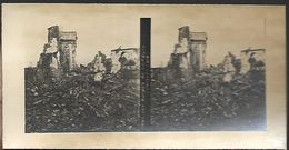 COMBLES - Guerre 1914-18 - Dans Les Ruines De Combles, Juillet 1916 - Combles