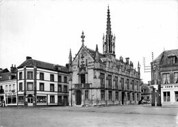 Breteuil Sur Iton * L'hôtel De Ville Mairie * Station Service Esso RAULT * Café - Breteuil