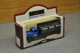 62002 1935 Ford Articulated Tanker FINA Petrol Days Gone Premium Collection - Camions, Bus Et Construction