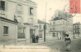 VAL DE MARNE   MAISONS ALFORT  Rue Victor Hugo Et Gendarmerie - Maisons Alfort