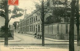 MARNE  AY En CHAMPAGNE   Les écoles Des Garçons Et La Rue Pierlot - Ay En Champagne