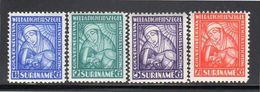 SURINAM 1928 - N° YVERT 131 à134 NEUF AVEC TRACE DE CHARNIERE * THEMES RELIGIEUX - Surinam