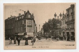 - CPA VICHY (03) - La Rue De Nîmes 1913 (belle Animation) - Edition B. F. N° 30 - - Vichy