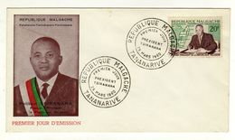 Enveloppe REPUBLIQUE MALGACHE MADAGASCAR 1er Jour  Président Tsiramana Oblitération TANANARIVE 25/03/1960 - Madagascar (1960-...)